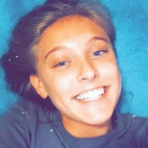 Meet your Posher, Skyley